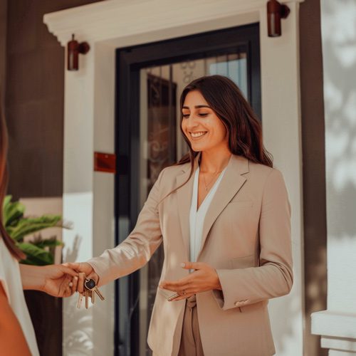 Remises de clés après la finalisation de la vente - guide du vendeur RESIDE Immobilier
