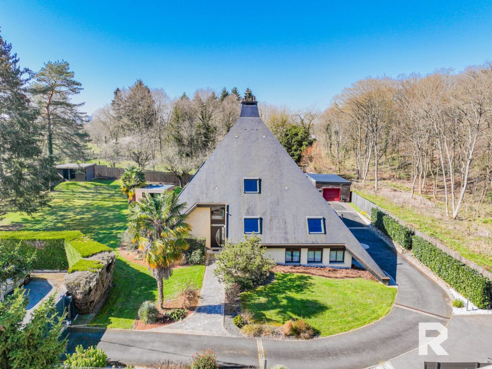 Maison d'architecte - haut de gamme - 5 chambres_VM996-RESIDE_RESIDE_Immobilier_2