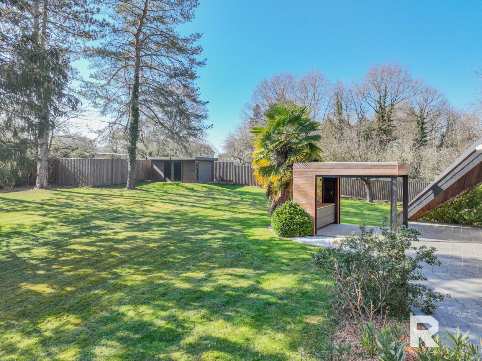 Maison d'architecte - haut de gamme - 5 chambres_VM996-RESIDE_RESIDE_Immobilier_3