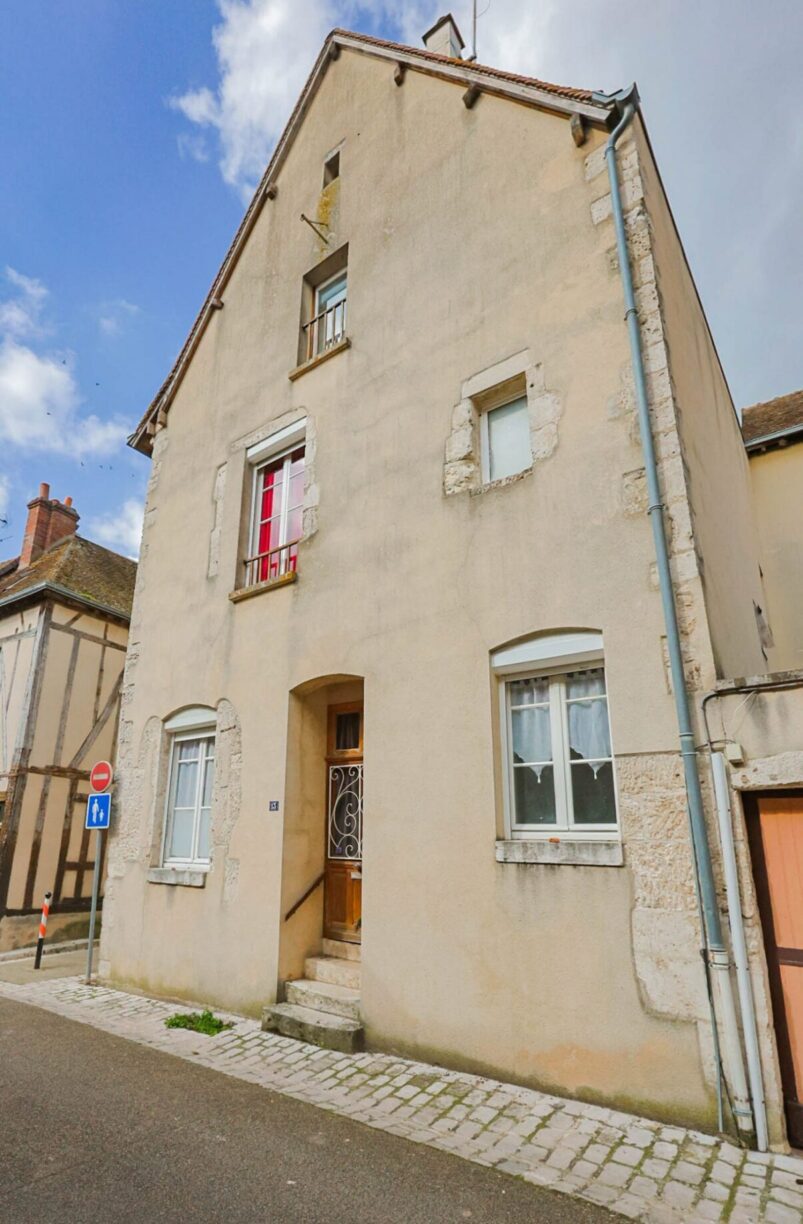 Maison de ville - proche tous commerces - Chatillon-Coligny_VM1007-RESIDE_RESIDE_Immobilier_6